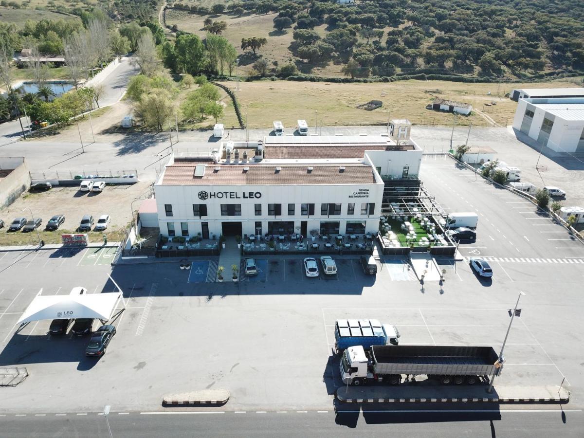 Hotel Leo Monesterio Exterior foto